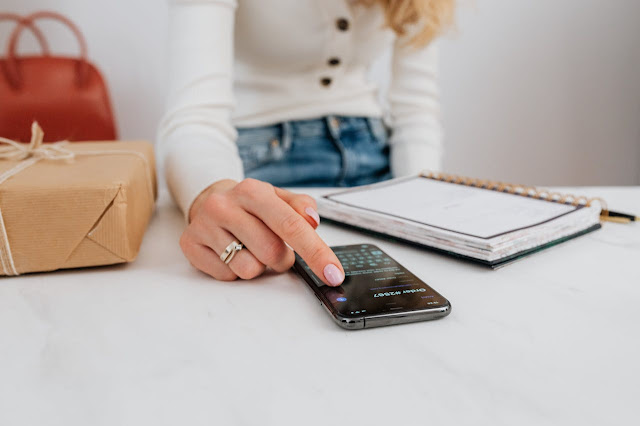 Cara Menulis Artikel SEO Lewat HP: Praktis, Natural, dan Cuan
